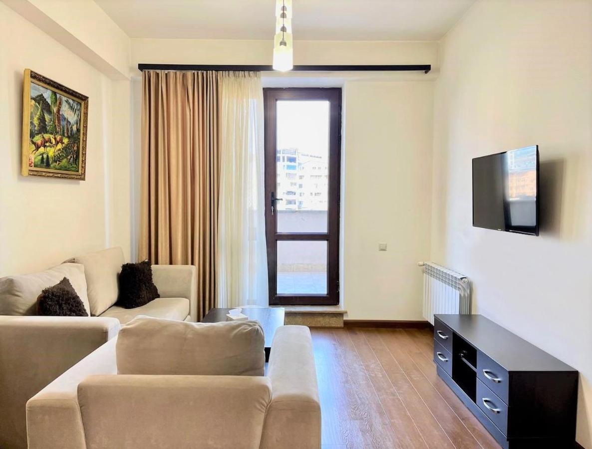 Yerevan House Luxury Apartment 5 מראה חיצוני תמונה